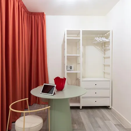 Private Intermezzo 나폴리