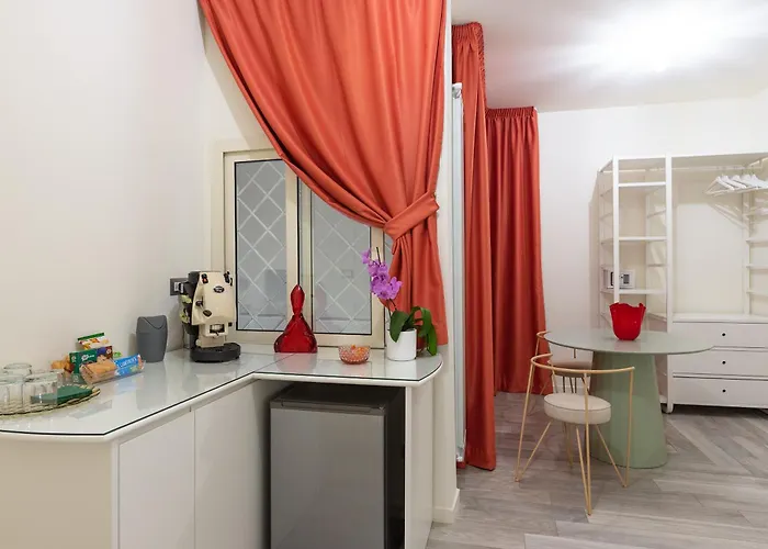 Private Intermezzo 4* נאפולי